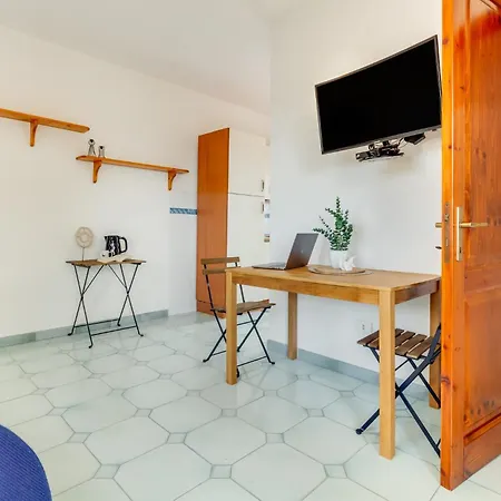 Loft Al Mirice - Pool & Beach, Vignola Mare